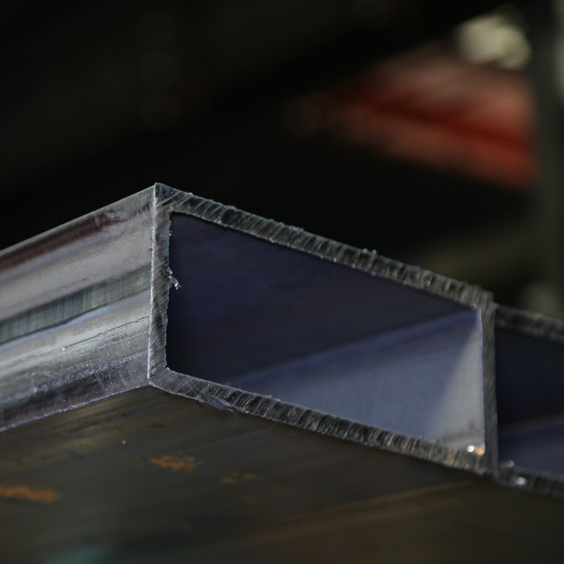 steel curtain wall