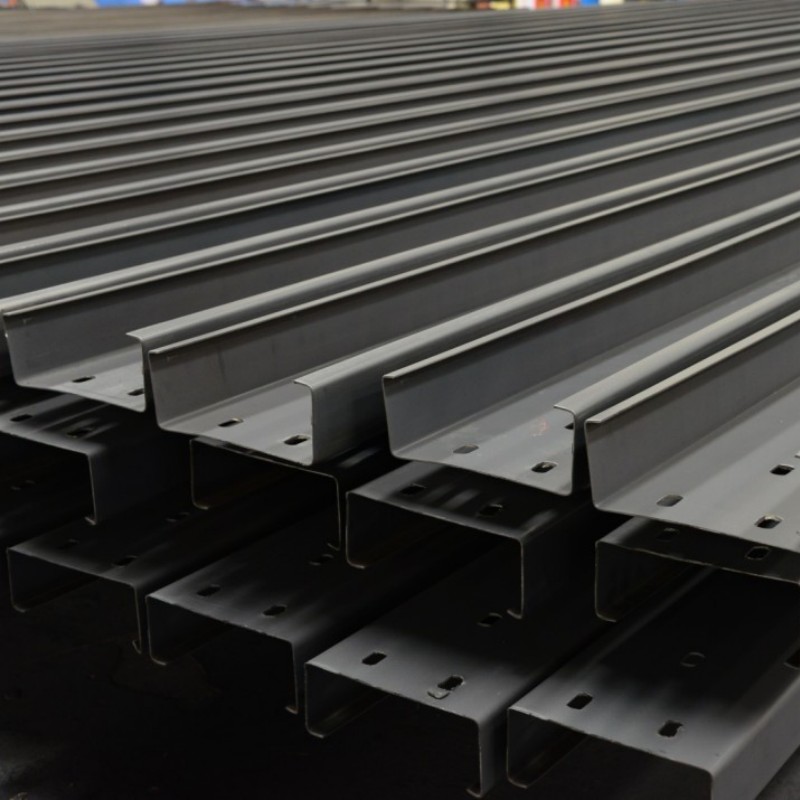 How to make overlapping C purlins in steel structures?